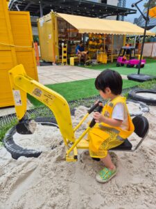 Mechanical Role Play Construction Zone