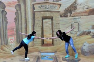 What Defines A Commercial Selfie Museum Experience