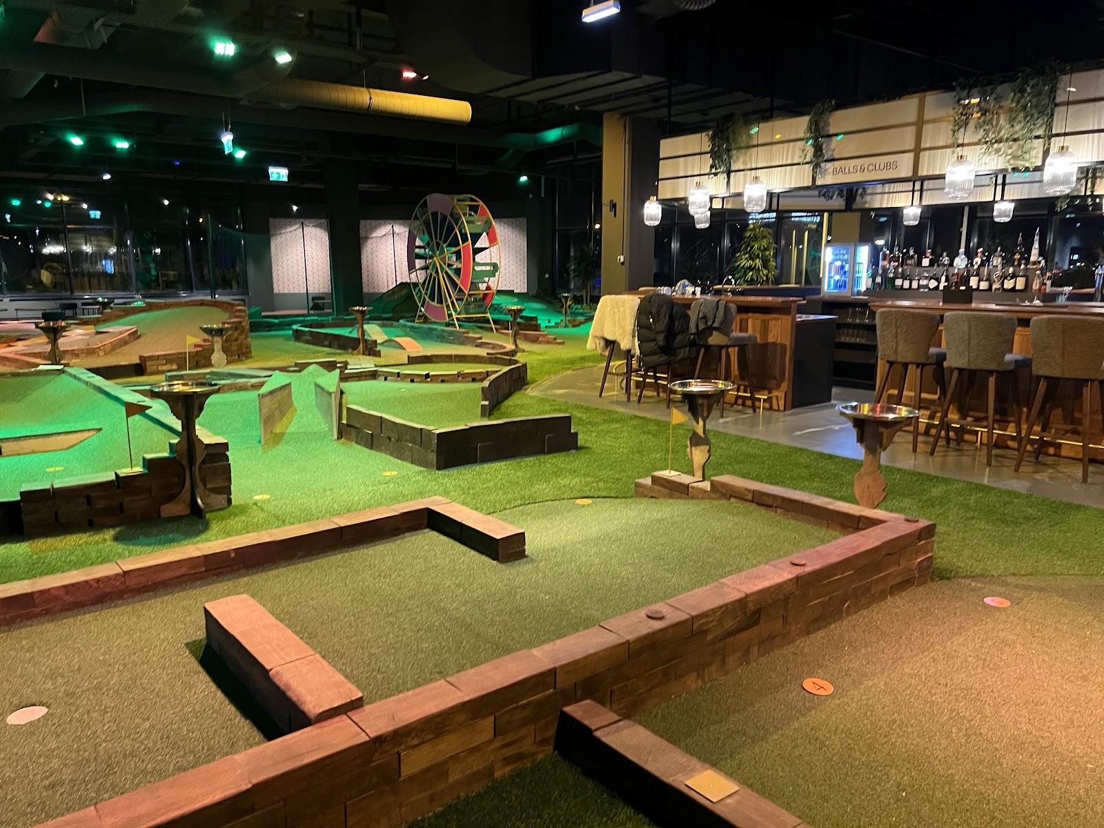 Theme-Based Mini Golf Business Blueprint: Turning Adventure Golf into a High-Return Entertainment Asset 2 Investment Components to Plan Carefully